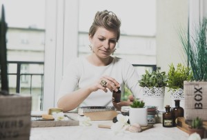 Read more about the article Olejki w kosmetyce – naturalna pielęgnacja twarzy i ciała