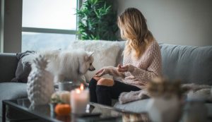 Read more about the article Zostań w domu i dbaj o siebie