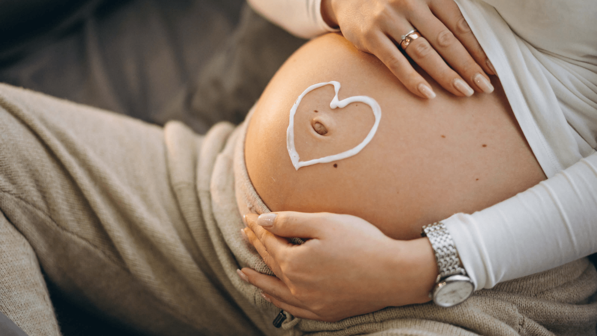 Read more about the article Poród i co dalej? – rozmowa z fizjoterapeutką Krystyną Tober