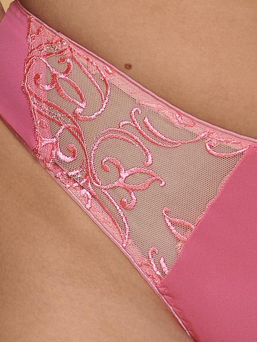 Stringi LOLA