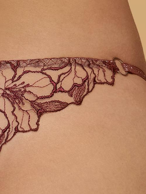 Stringi ROSSA