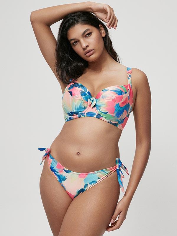 bibiy CAMELLIA tops 正規品　未着用 bibiy CAMELLIA tops 正規品 未着用 bibiy CAMELLIA tops 正規品 未